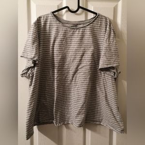 Women's Plus Size Joe Fresh Grey and White Stripped Tshirt 3x